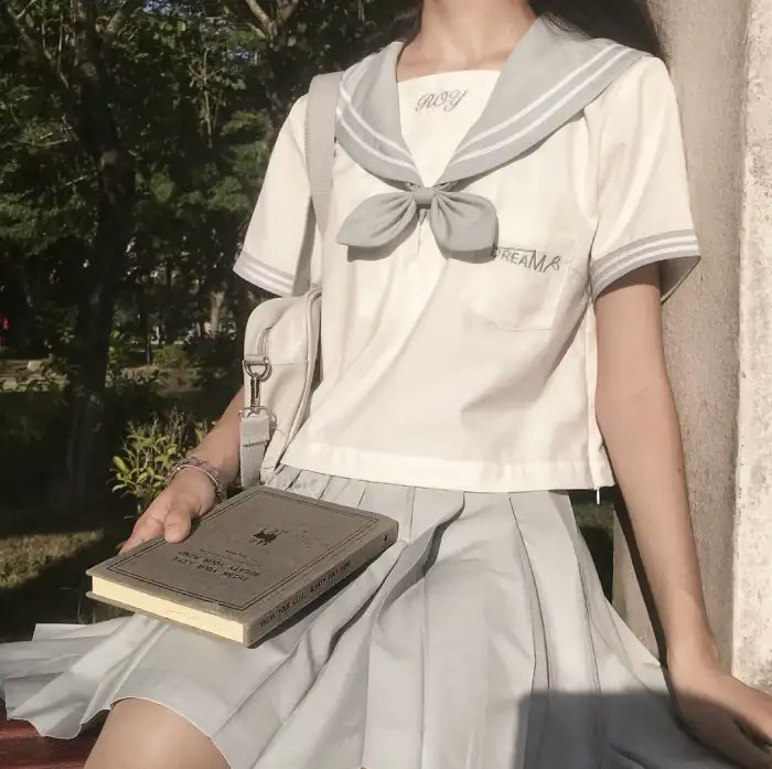 重生后我被病娇美女追