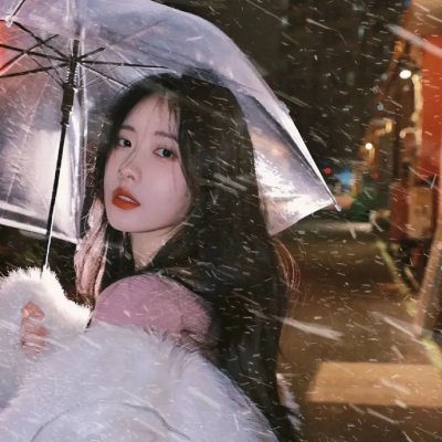 她的微笑和圈套