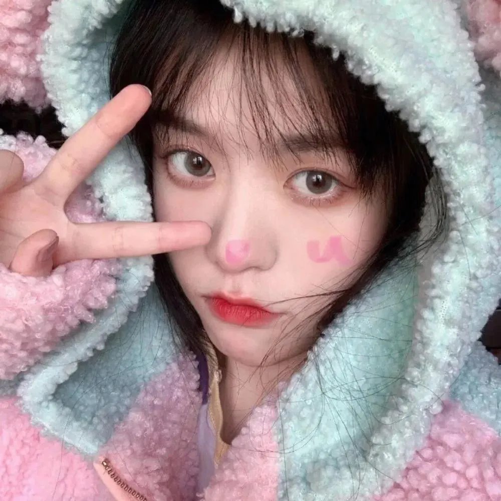 火车上的女孩